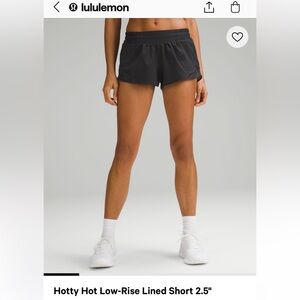 Lululemon Hotty Hot shorts 2.5 inch size 6